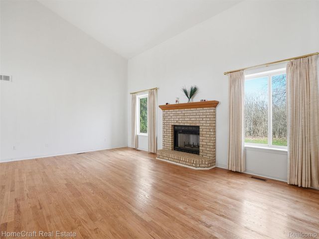 3124 HONEYSUCKLE Drive, Scio Township, MI 48103