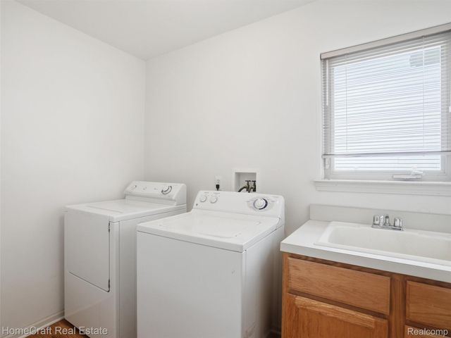 3124 HONEYSUCKLE Drive, Scio Township, MI 48103