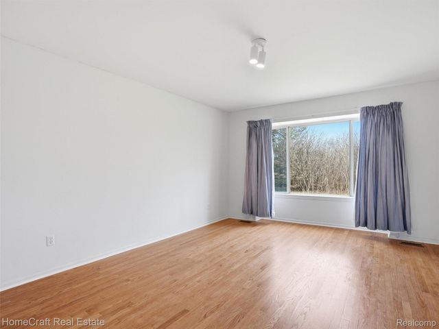 3124 HONEYSUCKLE Drive, Scio Township, MI 48103