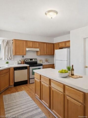 3124 HONEYSUCKLE Drive, Scio Township, MI 48103