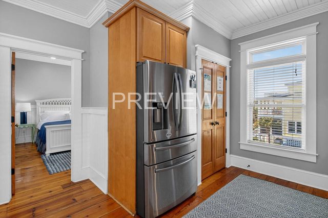 10 10th Avenue, Isle Of Palms, SC 29451