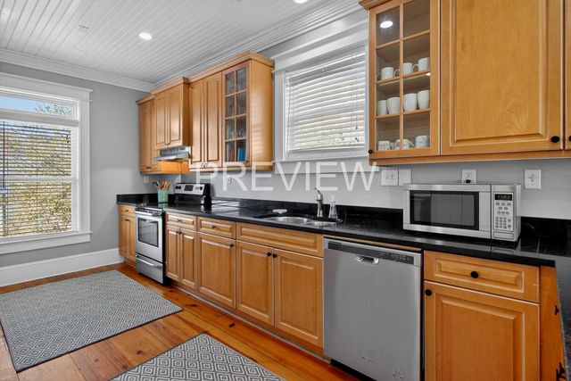 10 10th Avenue, Isle Of Palms, SC 29451