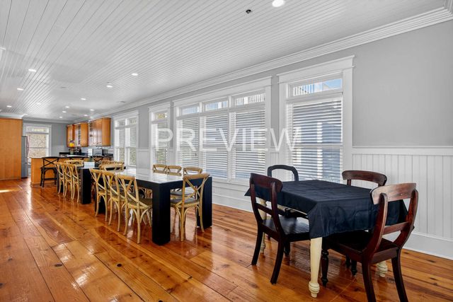 10 10th Avenue, Isle Of Palms, SC 29451