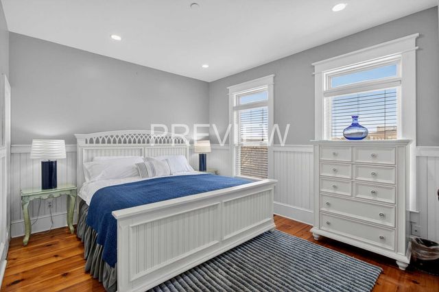 10 10th Avenue, Isle Of Palms, SC 29451