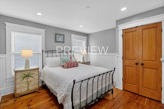 10 10th Avenue, Isle Of Palms, SC 29451