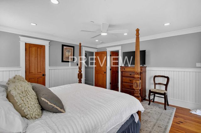 10 10th Avenue, Isle Of Palms, SC 29451
