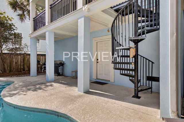 10 10th Avenue, Isle Of Palms, SC 29451