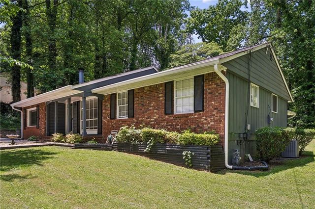 2530 Rolling View Drive SE, Smyrna, GA 30080