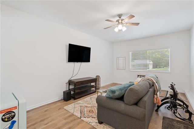 2530 Rolling View Drive SE, Smyrna, GA 30080