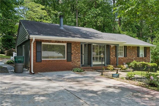 2530 Rolling View Drive SE, Smyrna, GA 30080