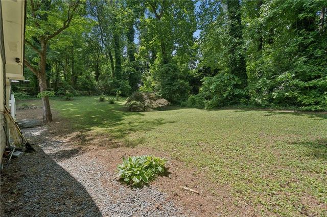 2530 Rolling View Drive SE, Smyrna, GA 30080