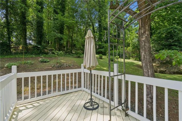 2530 Rolling View Drive SE, Smyrna, GA 30080