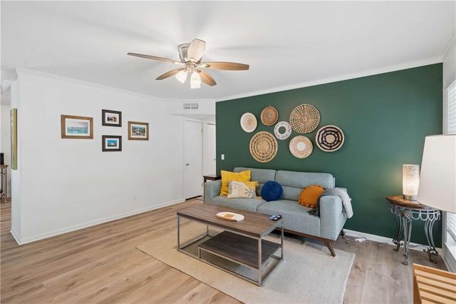 2530 Rolling View Drive SE, Smyrna, GA 30080