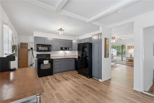 2530 Rolling View Drive SE, Smyrna, GA 30080