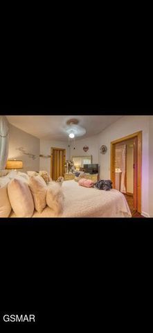 2765 Grassy Branch Loop, Sevierville, TN 37876