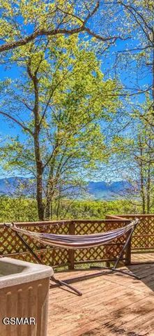 2765 Grassy Branch Loop, Sevierville, TN 37876