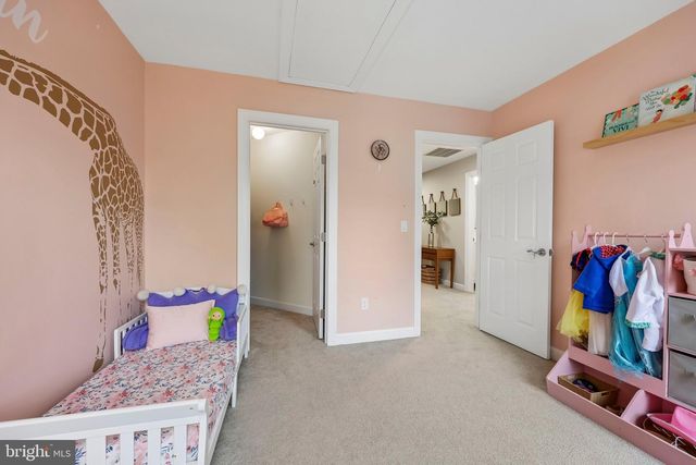 125 CARTER CT SW, Vienna, VA 22180