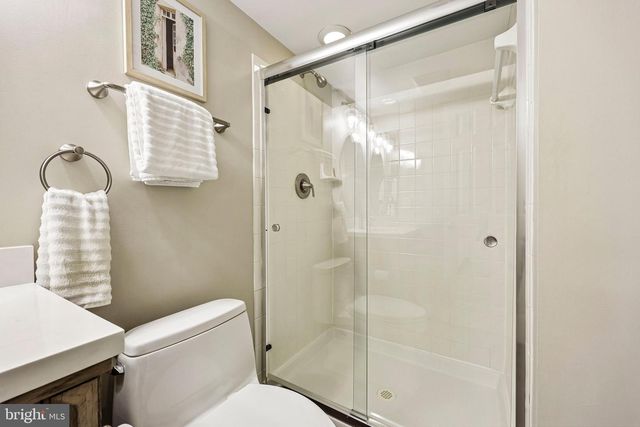 125 CARTER CT SW, Vienna, VA 22180