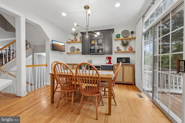 125 CARTER CT SW, Vienna, VA 22180