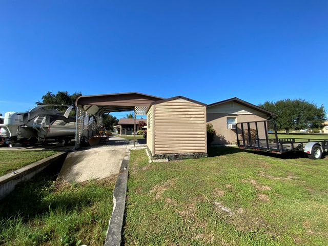 1095 Chobee Loop, Okeechobee, FL 34974