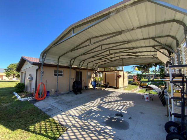 1095 Chobee Loop, Okeechobee, FL 34974