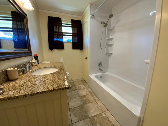 1095 Chobee Loop, Okeechobee, FL 34974