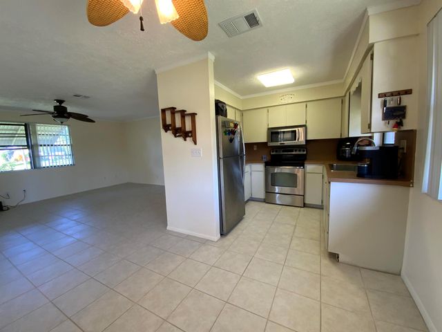 1095 Chobee Loop, Okeechobee, FL 34974