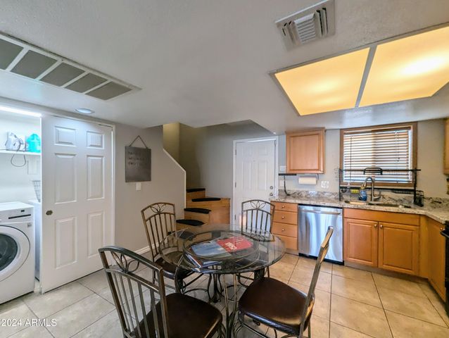 18239 N 40TH Street 168, Phoenix, AZ 85032