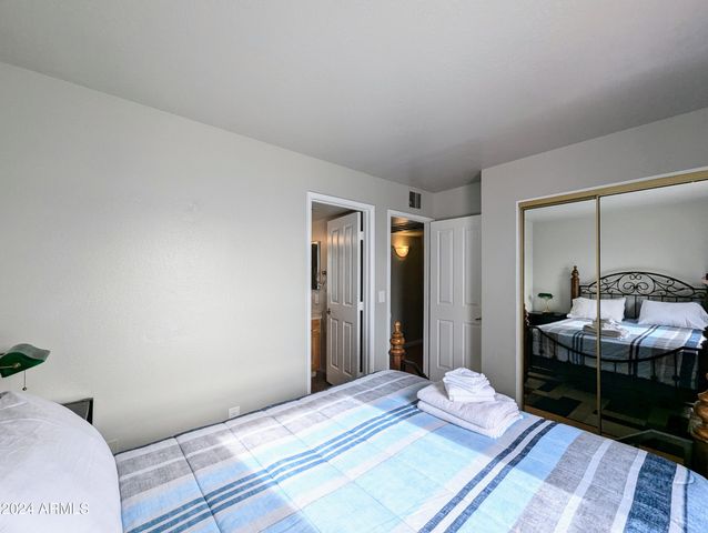 18239 N 40TH Street 168, Phoenix, AZ 85032