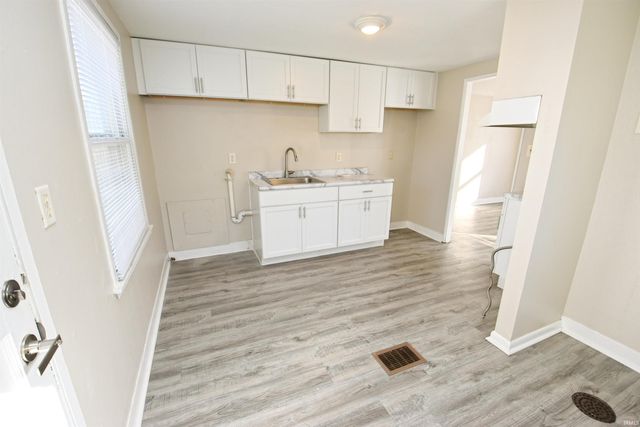 1629 E Bowman St Street, South Bend, IN 46613