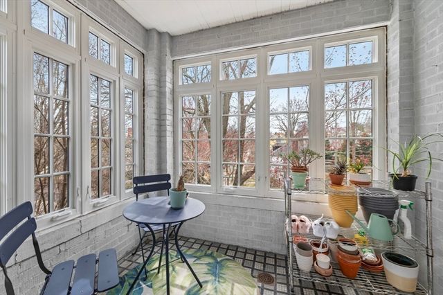 441-5 Washington St. 5, Brookline, MA 02446