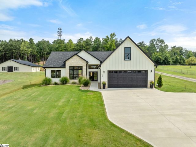 128 Cothran Road, Inman, SC 29349
