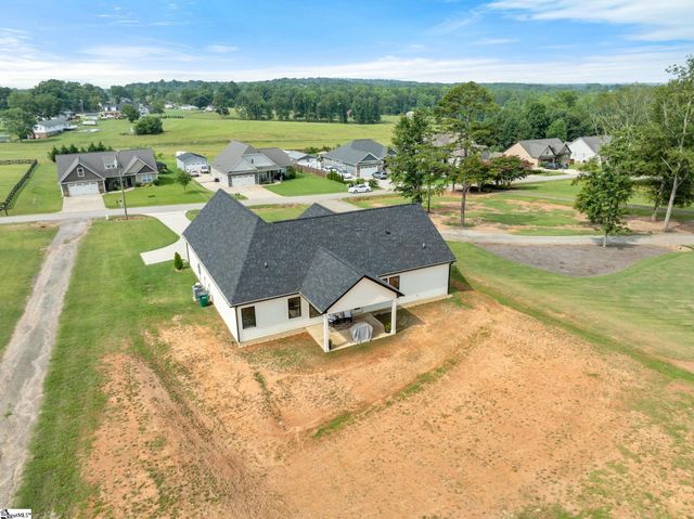 128 Cothran Road, Inman, SC 29349