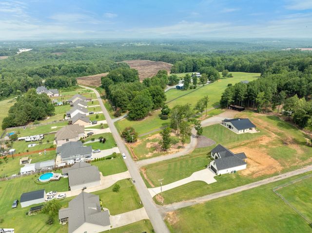 128 Cothran Road, Inman, SC 29349