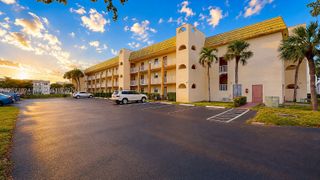 8500 Sunrise Lakes Blvd 201, Sunrise, FL 33322