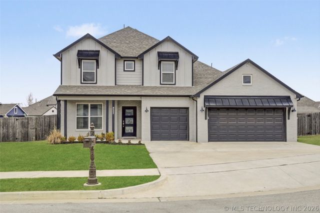 711 W 53rd Place, Sand Springs, OK 74063