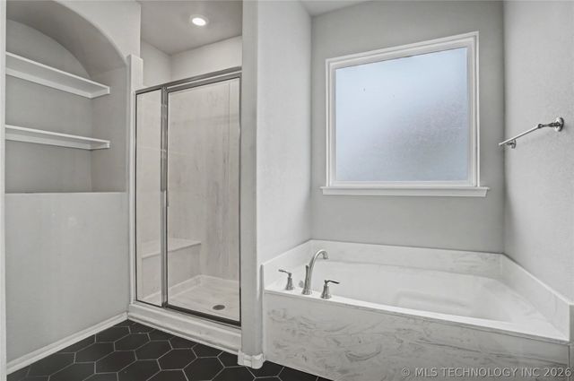 711 W 53rd Place, Sand Springs, OK 74063