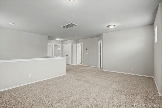 711 W 53rd Place, Sand Springs, OK 74063