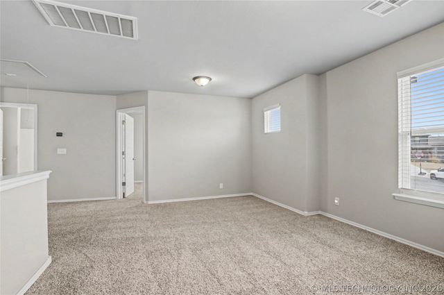 711 W 53rd Place, Sand Springs, OK 74063