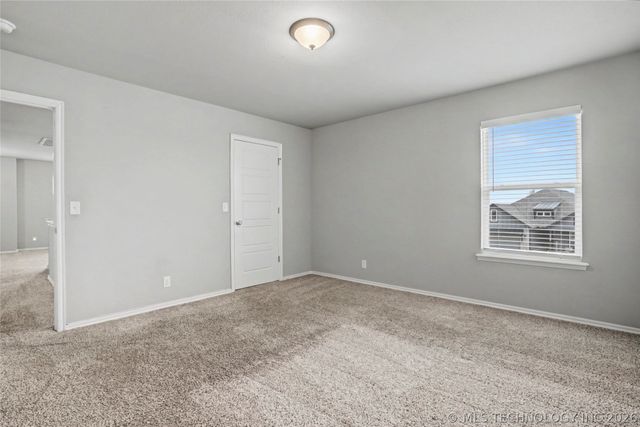 711 W 53rd Place, Sand Springs, OK 74063