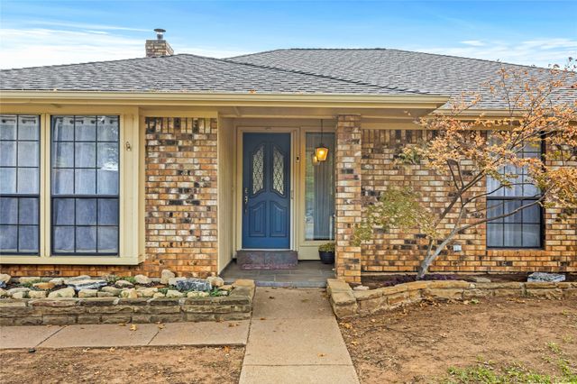 2626 Collard Road, Arlington, TX 76017