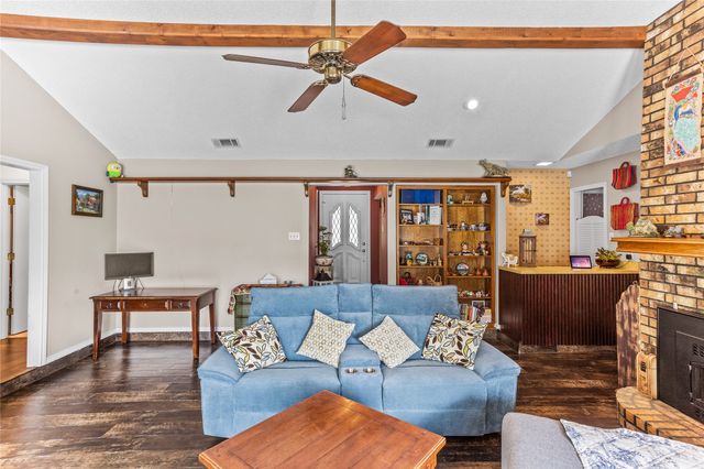 2626 Collard Road, Arlington, TX 76017