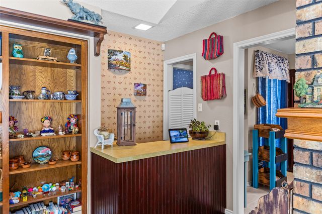 2626 Collard Road, Arlington, TX 76017