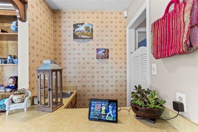 2626 Collard Road, Arlington, TX 76017