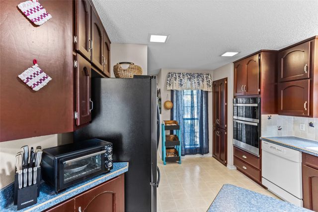 2626 Collard Road, Arlington, TX 76017