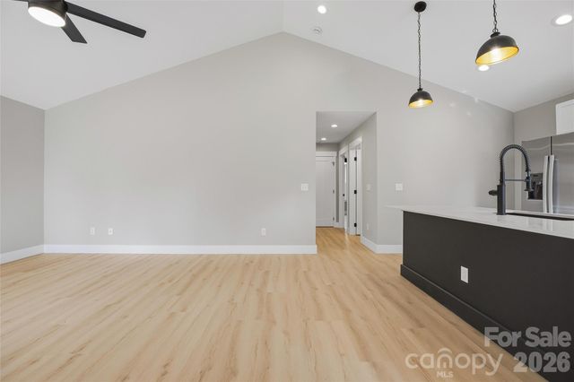 133 Moore Street, Hendersonville, NC 28739