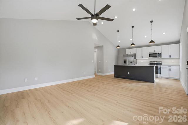 133 Moore Street, Hendersonville, NC 28739