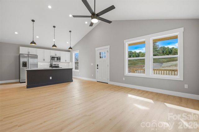 133 Moore Street, Hendersonville, NC 28739