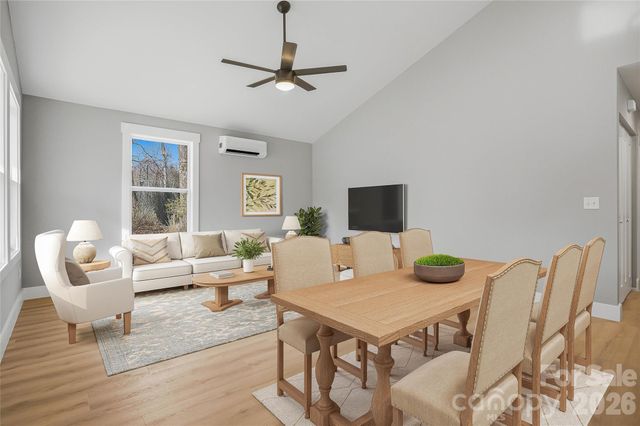 133 Moore Street, Hendersonville, NC 28739