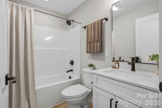 133 Moore Street, Hendersonville, NC 28739